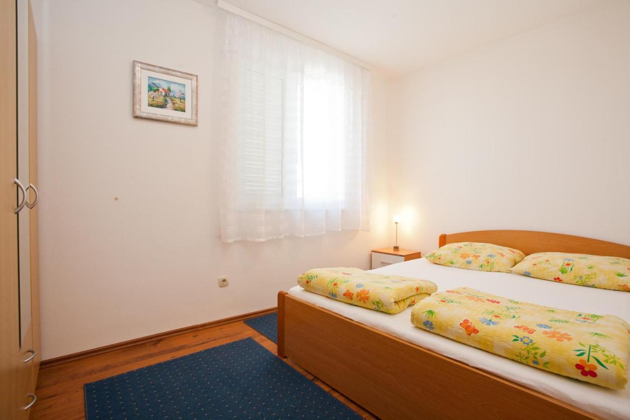 Apartments Glibo Near The Sea And Town Center! Krk Town Exterior photo