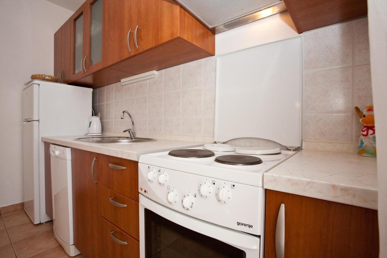 Apartments Glibo Near The Sea And Town Center! Krk Town Exterior photo